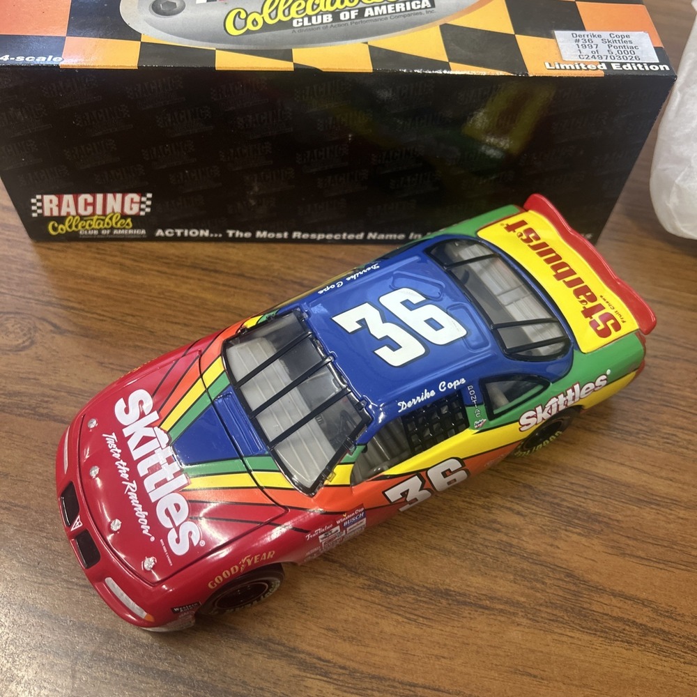 Derrike Cope #36 Skittles 1997 1:24 Nascar Diecast - Picture 5 of 7